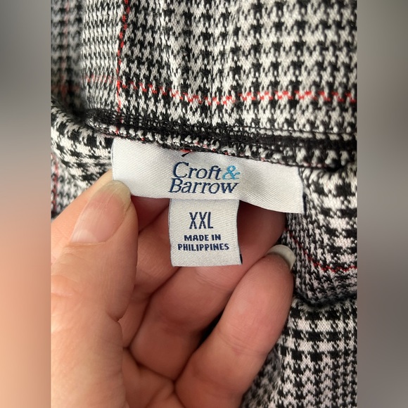 Croft & Barrow Black White Red Plaid Straight Leg Pull On Women’s Pants Size XXL - Picture 3 of 5